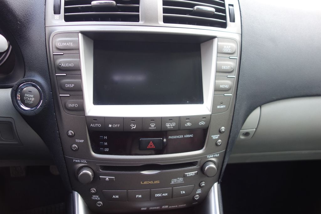 Lexus IS 220
