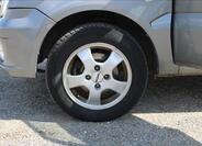 Subaru Justy 18