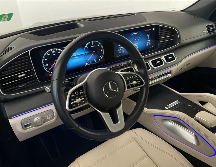 Mercedes-Benz GLE 9