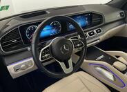 Mercedes-Benz GLE 9