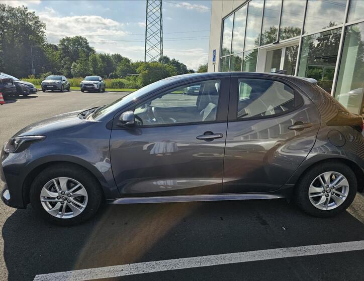 Toyota Yaris 4