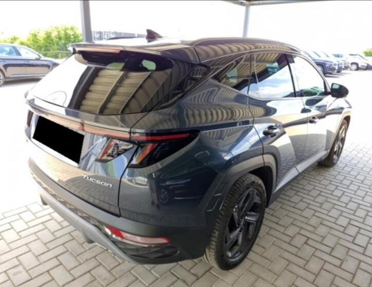 Hyundai Tucson 4