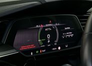 Audi e-tron 30