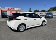 Nissan Leaf 4