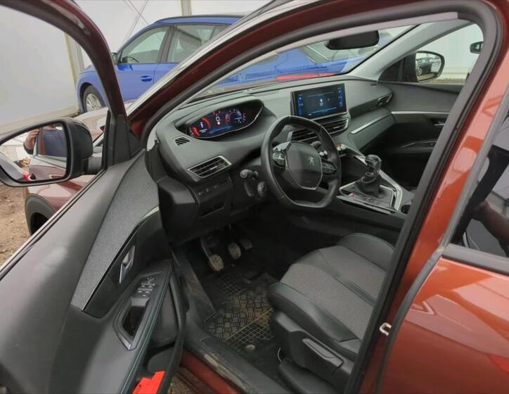 Peugeot 5008 3