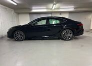 Toyota Camry 8