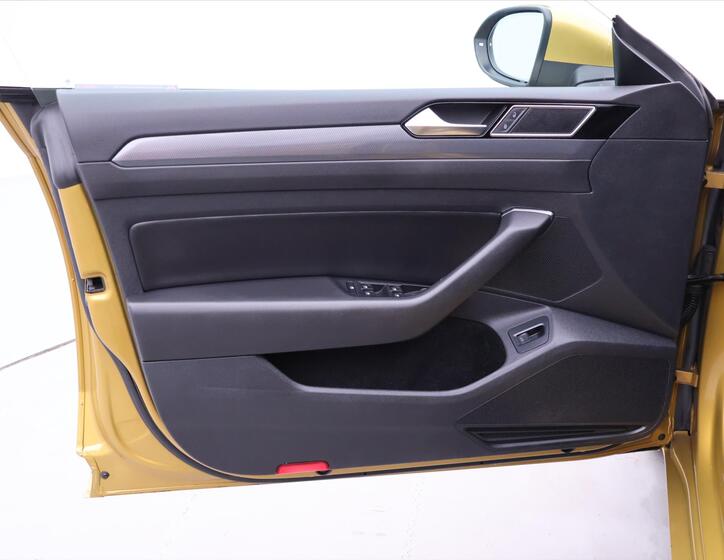 Volkswagen Arteon 11
