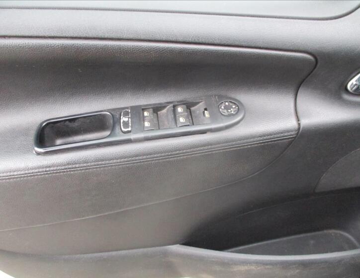 Peugeot 207 21