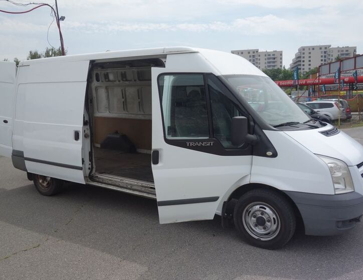 Ford Transit 32