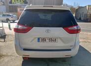 Toyota Sienna 10