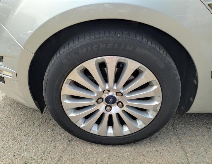 Ford S-MAX 23