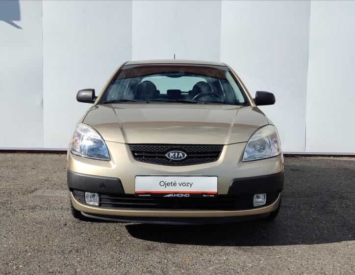 KIA Rio 4