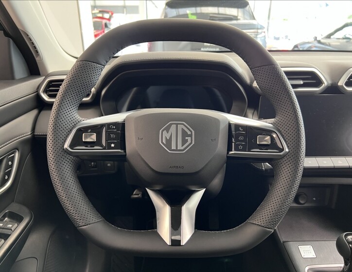 MG ZS 5
