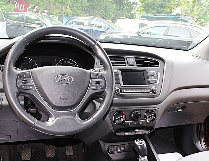 Hyundai i20 14