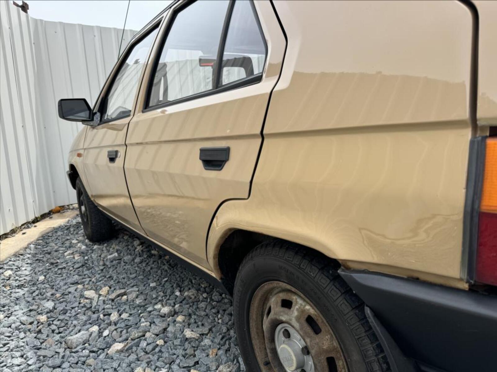 Škoda Favorit 15