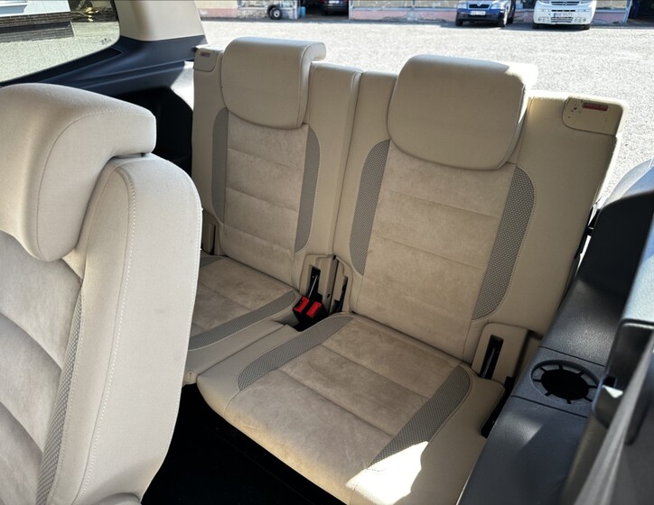 Volkswagen Touran 24