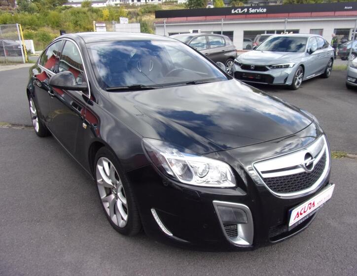 Opel Insignia 1