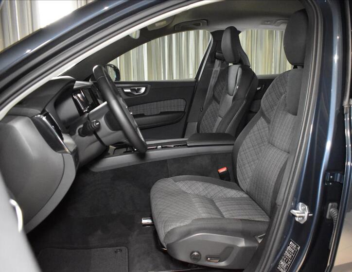 Volvo XC60 8