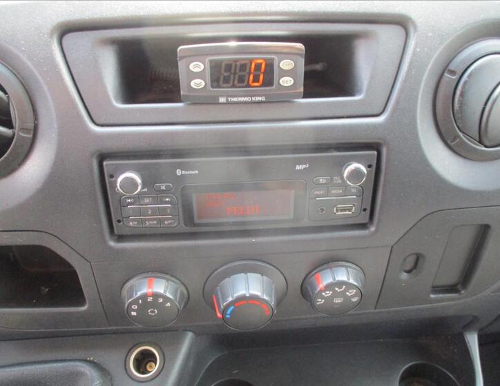 Renault Master 12