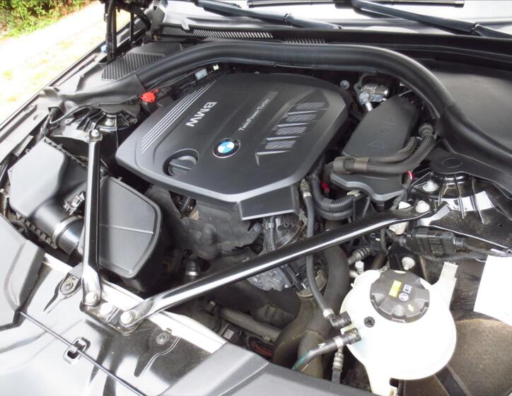 BMW Řada 5 25