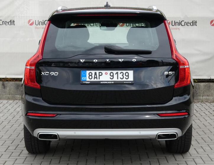 Volvo XC90 4