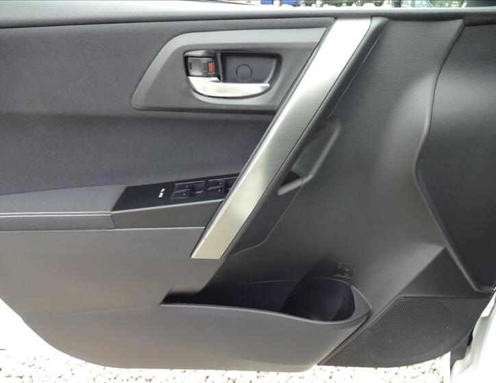 Toyota Auris 19