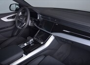 Audi Q8 12