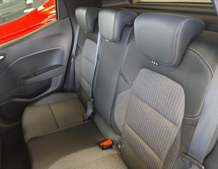 Mitsubishi Colt 7