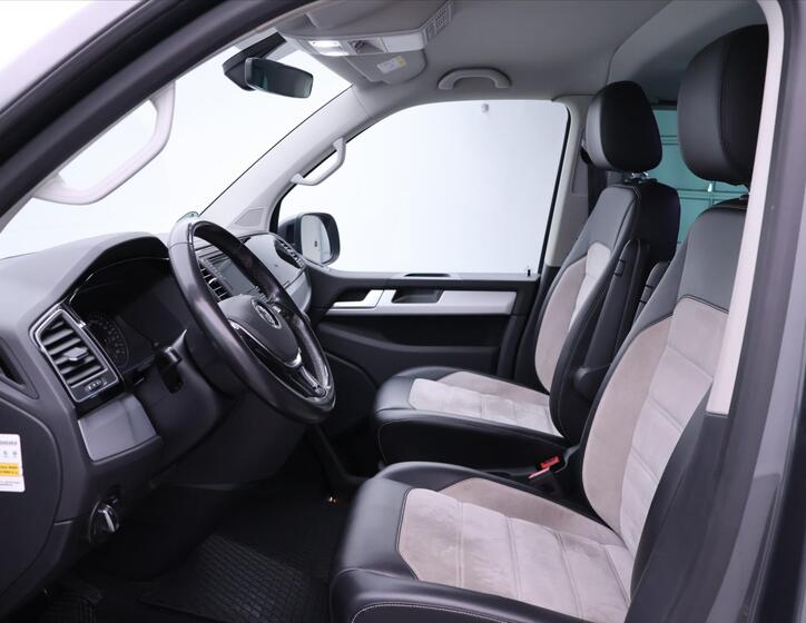 Volkswagen Multivan 13