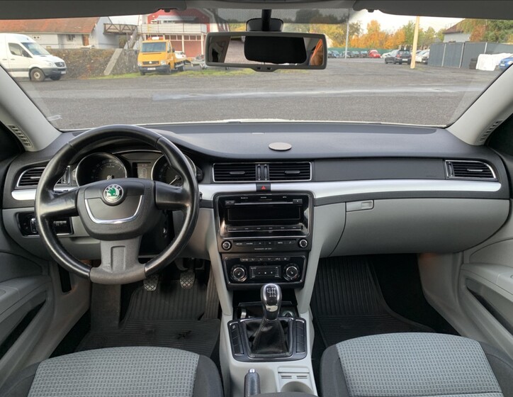 Škoda Superb 15