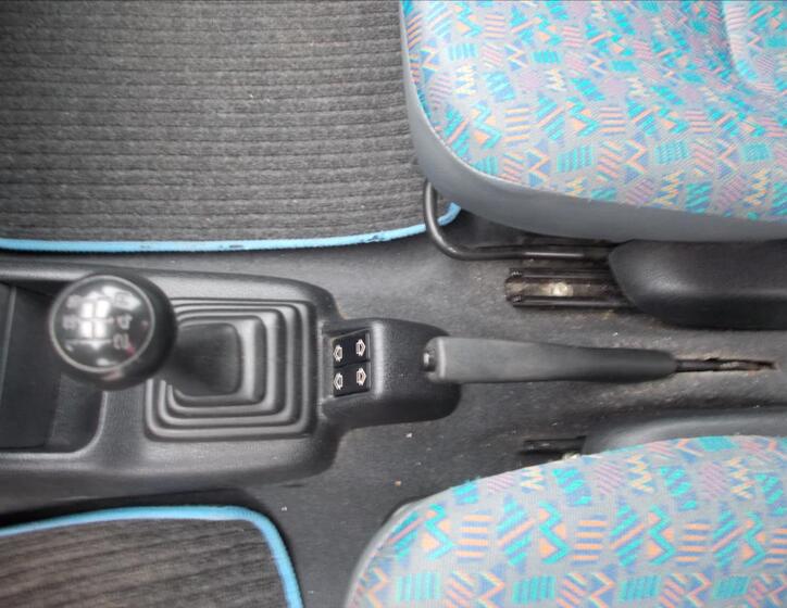 Peugeot 106 18