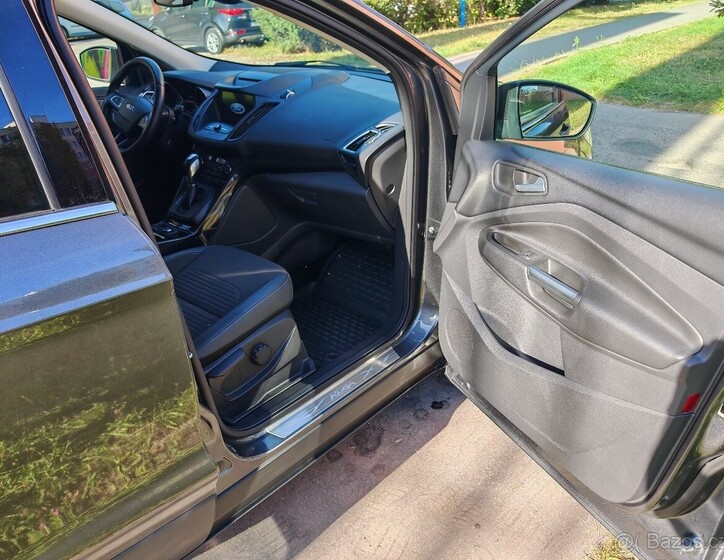Ford Kuga 12