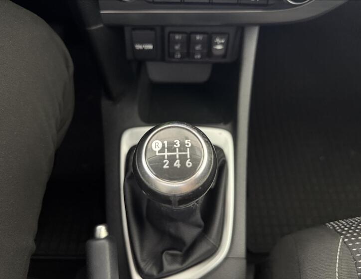 Toyota Auris 19