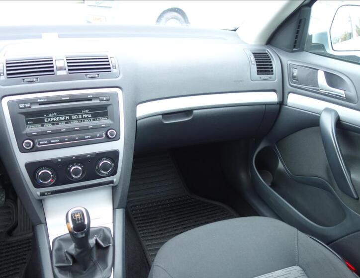 Škoda Octavia 19