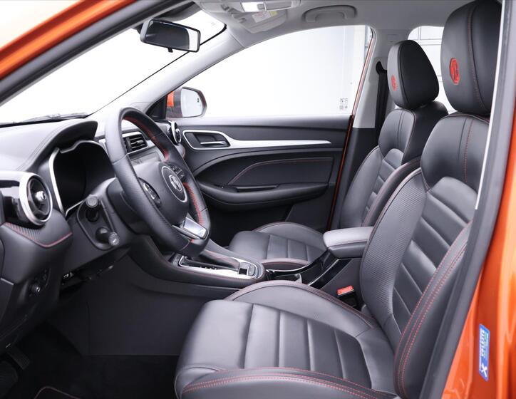 MG ZS 12