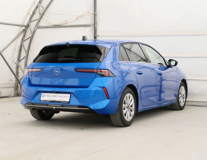 Opel Astra 6
