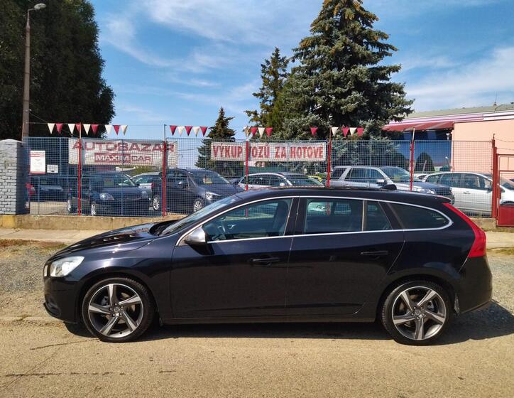 Volvo V60 4