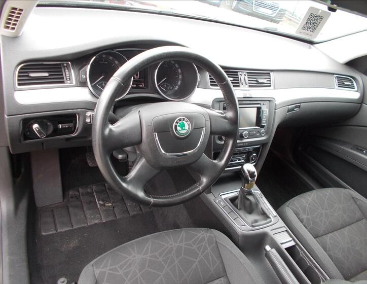 Škoda Superb 19