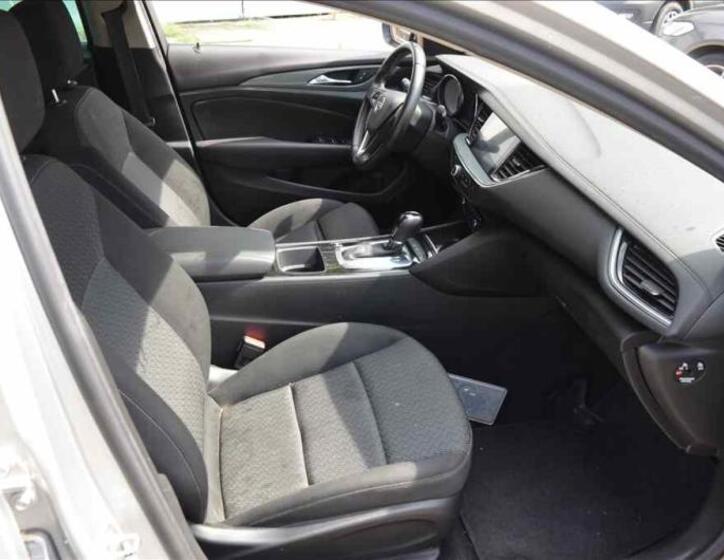 Opel Insignia 23
