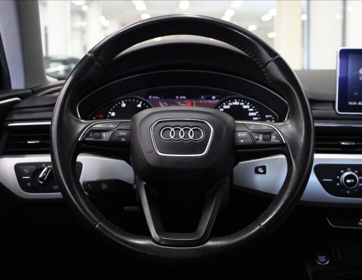 Audi A4 9