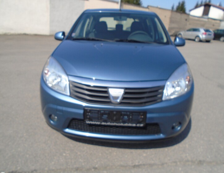 Dacia Sandero 8