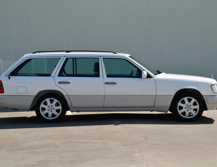 Mercedes-Benz 124 7