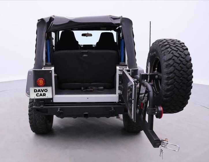 Jeep Wrangler 9