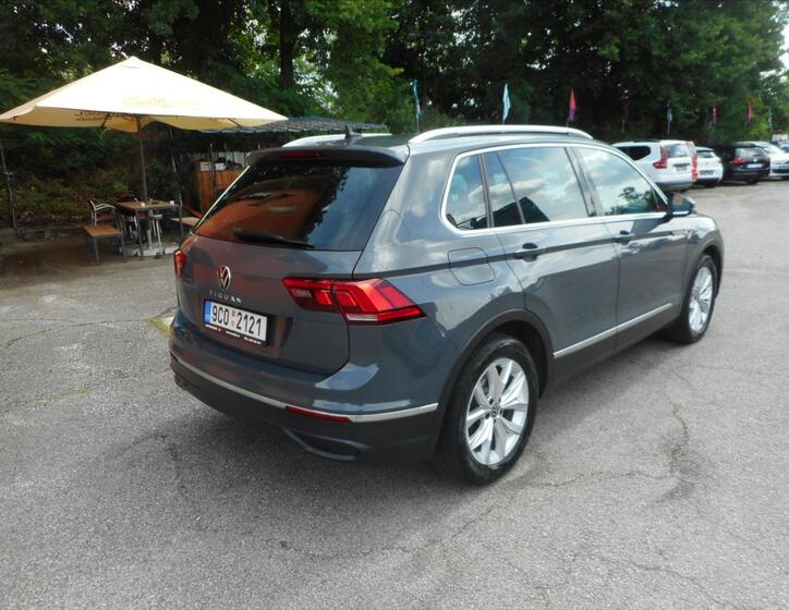 Volkswagen Tiguan 5