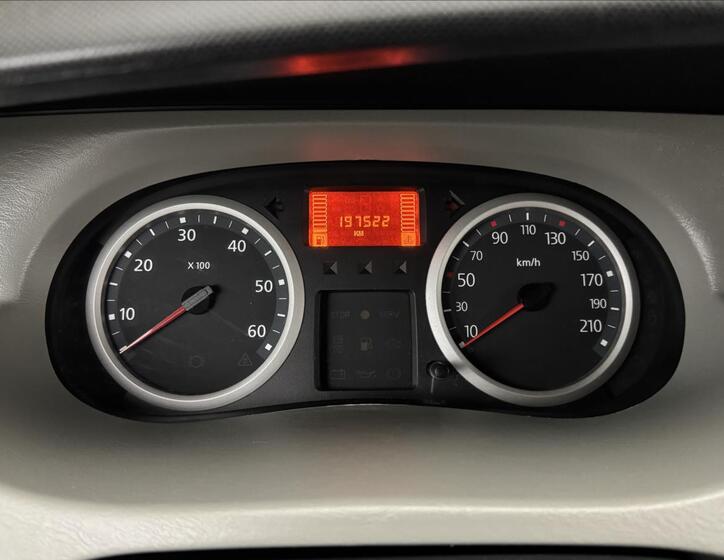Renault Trafic 10