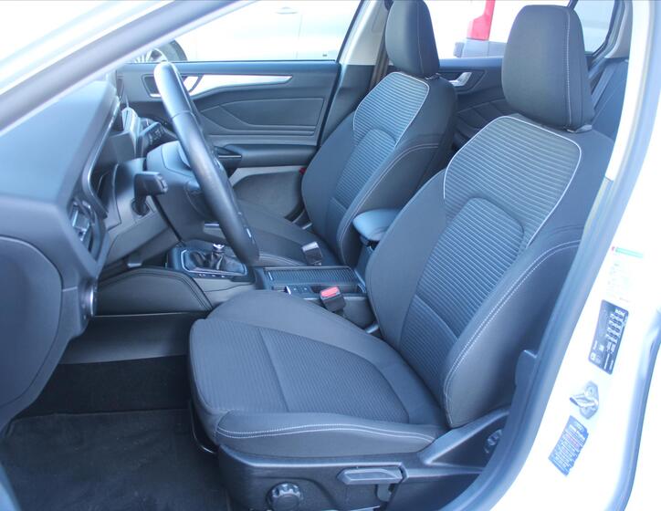 Ford Focus 8