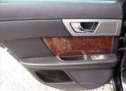 Jaguar XF 23