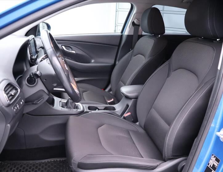 Hyundai i30 12