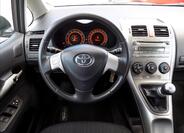 Toyota Auris 16