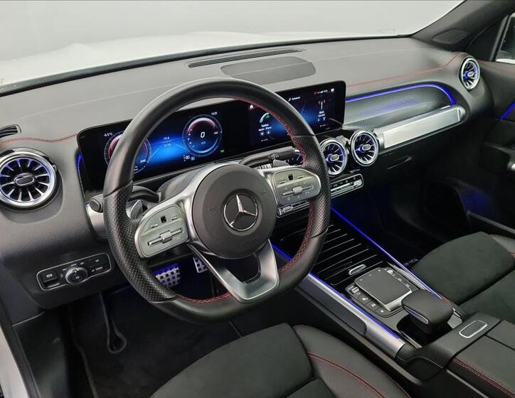 Mercedes-Benz EQB 9